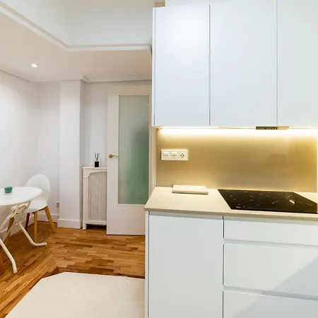 Apartment Cute And Comfy By Cisan *